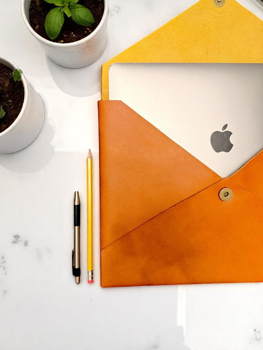 Handmade Crazy Horse Leather MacBook Sleeve: Portfolio Laptop Bag