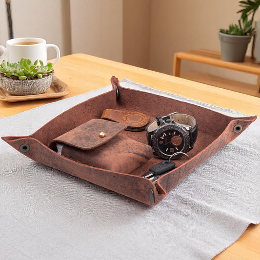 Personalized Leather Valet Tray: Full-Grain Desk Organizer